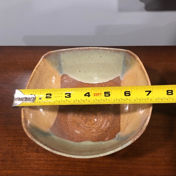 Signed handcrafted pottery bowl - Picture 9 of 10